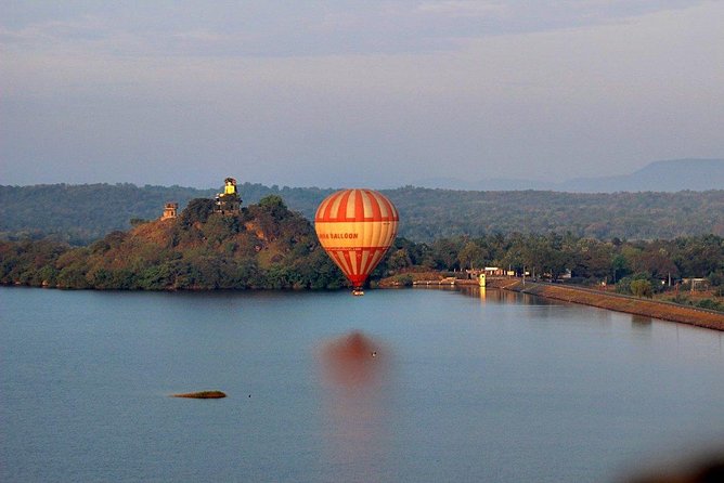 08 Nights in Magical Sri Lanka - Mirissa, Unawatuna, and Galle close the circuit