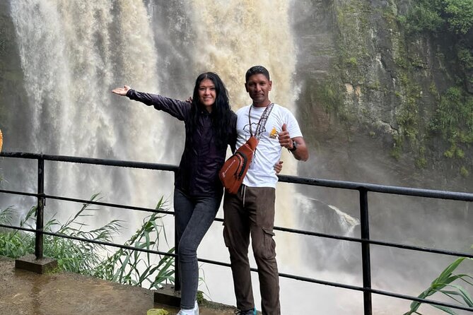 10 Days Sri Lanka Tour with Sudath - Kandy combines a sacred temple and a cultural show