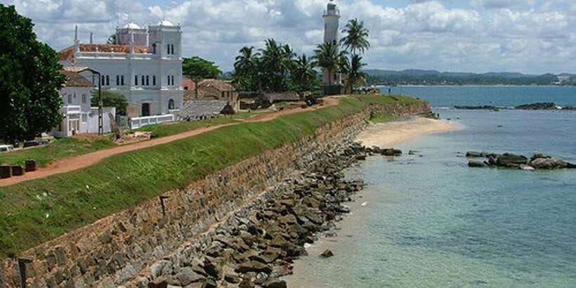 2-Day Whale Watching & Southern Sri Lanka Tour - Guide quality and transport