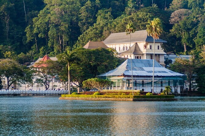 2 Night /3 Days-Highlights of Sri Lanka (Days Can be extended) - Minneriya National Park and the extra safari cost