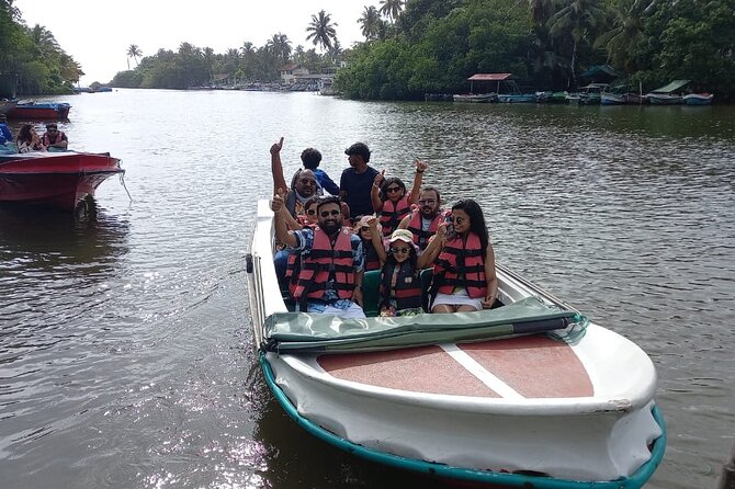 7 days Sri Lanka | 4 star hotels with BB | Private tour - Day 6: Colombo from ancient trade port to modern capital
