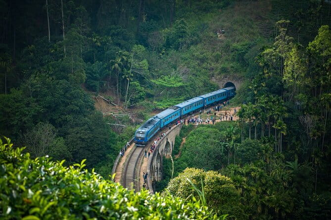 8 Days/ 7 Nights - Sri Lanka’s Culture Wildlife and Beaches - Day 5: Ella viewpoints and a quiet monastery