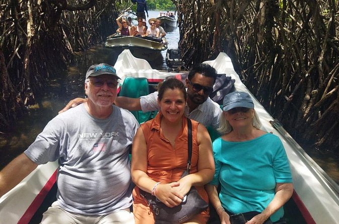 9-Day Sri Lanka Adventure with Local Guide - Day 3: Dambulla, gemstones, and the Temple of the Tooth
