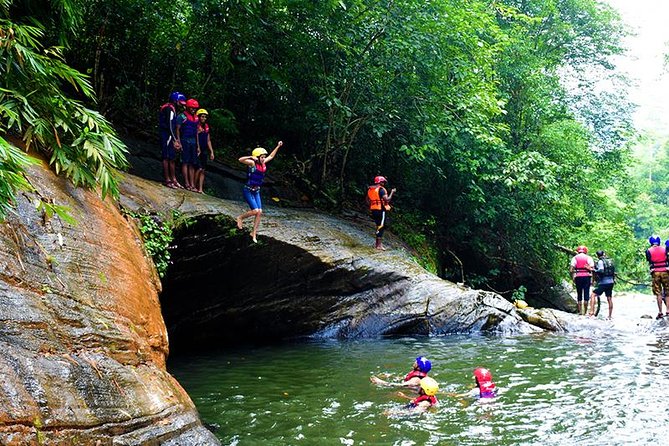 Adventure Experience N in Kitulgala - Ziplining above the river