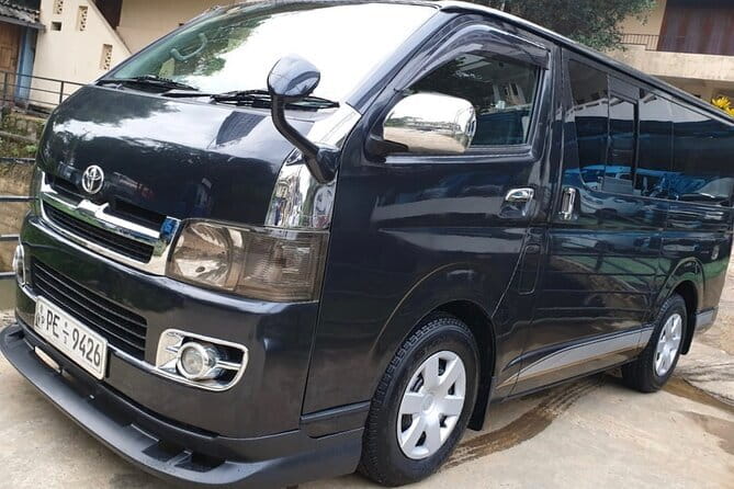 Airport Pick-up from Colombo Airport to Kandy - Reaching your hotel in Kandy