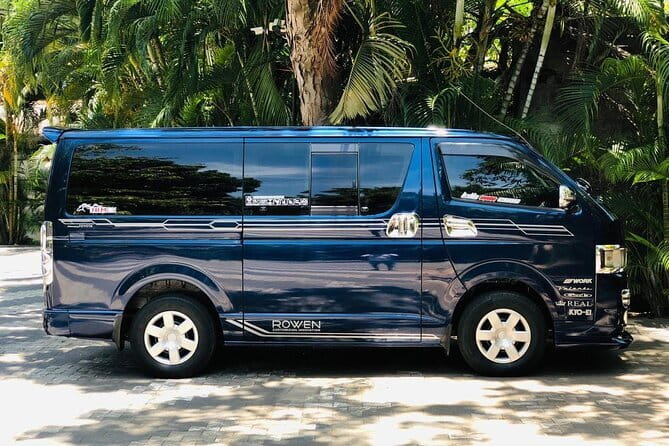 Airport Taxi Transfers from Colombo Airport to Sigiriya - The people and communication behind the ride