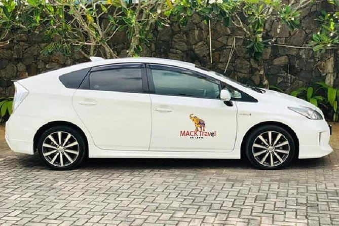 Airport Taxi Transfers from Colombo Airport to Sigiriya - Finding your driver at Bandaranaike International Airport