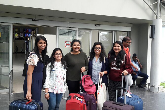 Airport to Negombo Hotel Transfer / Taxi (Airport Transfer) - What happens at the airport pickup