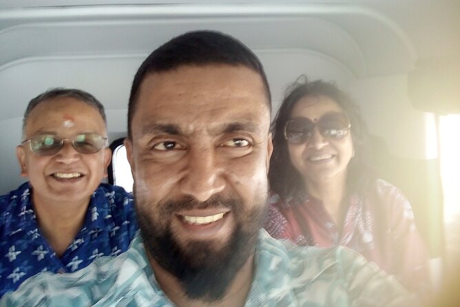 All inclusive colombo Tuk Tuk city tour - Viharamahadevi Park and Town Hall supply Colombo’s civic side