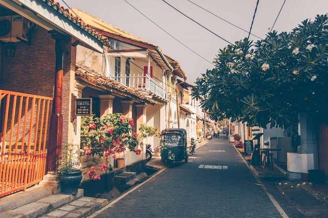 All Inclusive Galle Day Tour from Colombo & Negombo - A fort with daily life inside its walls