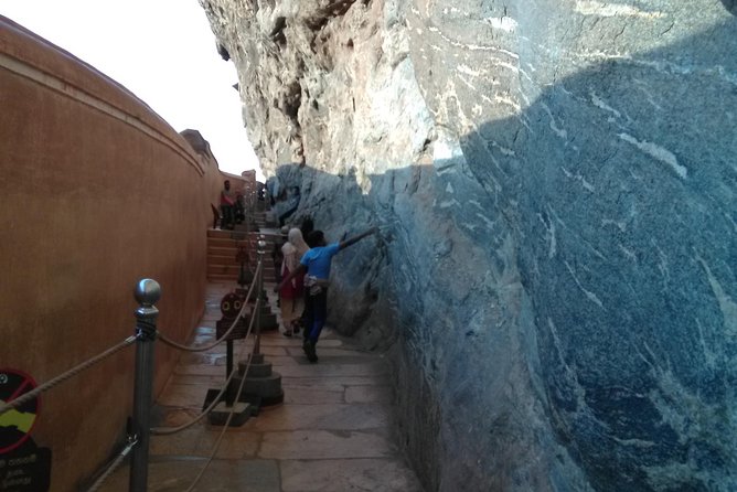 All inclusive Private Day tour Sigiriya, Dambulla & traditional village tour - The real cost of the $98 price