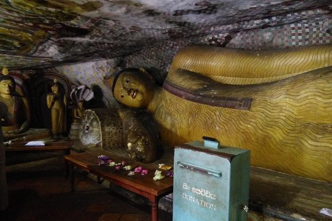 All inclusive Private day trip Sigiriya and Dambulla caves with more - The spice garden and giant Buddha add variety