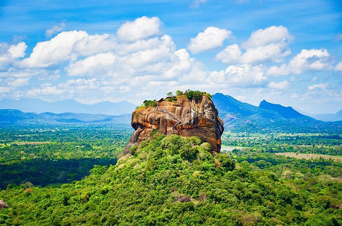 All Inclusive Sigiriya and Dambulla Day Tour from Colombo - What the guide service should include