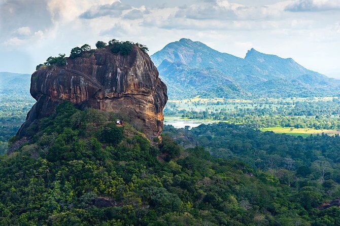 All Inclusive Sigiriya and Dambulla Private Day Tour from Colombo - Why Sigiriya deserves the early start