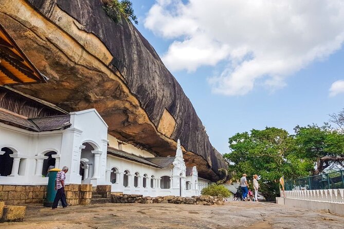 All Inclusive Sigiriya and Dambulla Private Day Tour from Colombo - Inside the five Dambulla Cave Temples