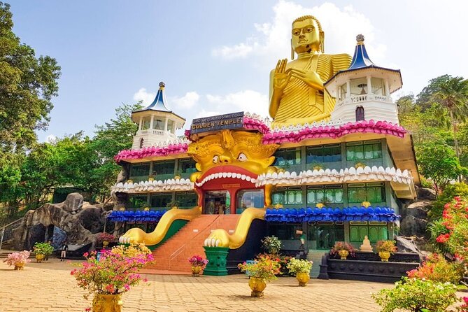 All Inclusive Sigiriya and Dambulla Private Day Tour from Colombo - What the private vehicle changes