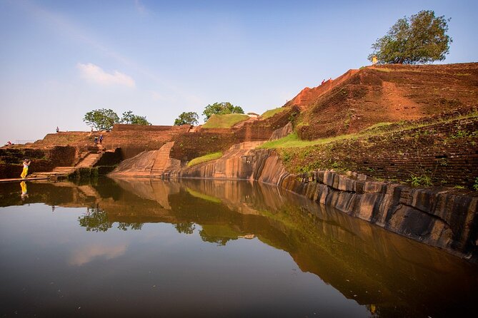 All-inclusive Sigiriya, Dambulla and Wildlife Safari from Colombo - The long Colombo schedule and who should book it