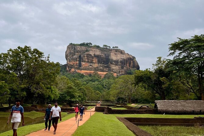 Ambuluwawa Tower and Kandy City Tuk Tuk Tour with Epic views - 9:00 AM at Ambuluwawa Tower