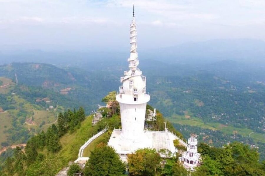 Ambuluwawa Tower & Pinnawala & Kandy Day Tour From Negombo - Spice remedies, gems, batik, and wood carving
