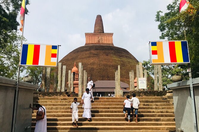 Anuradhapura ancient city tour with Travandgo tours - Abhayagiriya’s scale, art, and engineering