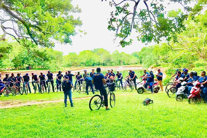 Anuradhapura Heritage Mountain bike / bicycle Tour - The Samadhi Statue and the Buddhist focus
