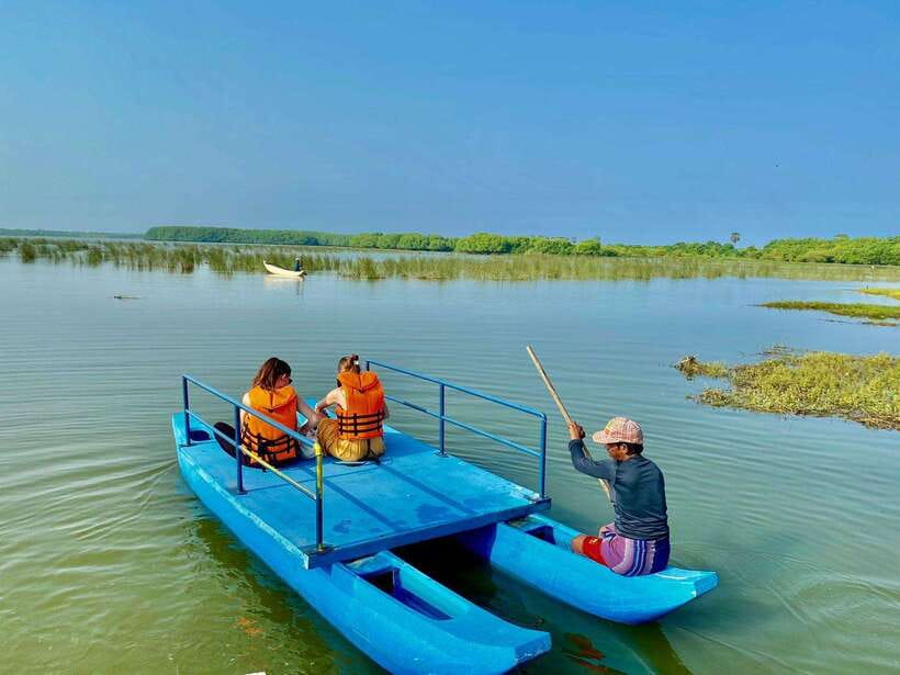 Arugambay :Pottuvil Lagoon Mangrove Eco Boat Safari Tours - Two hours through mangroves and open lagoon