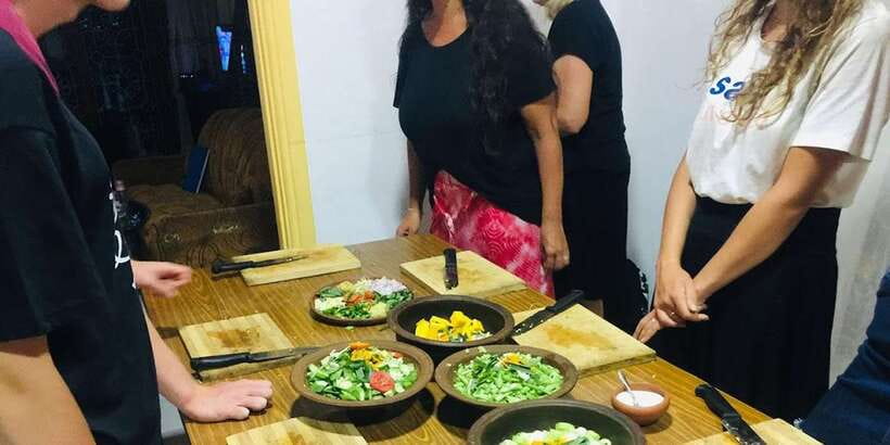 Authentic Sri Lankan Cooking Class in Kandy by Local Family - What the three hours feel like