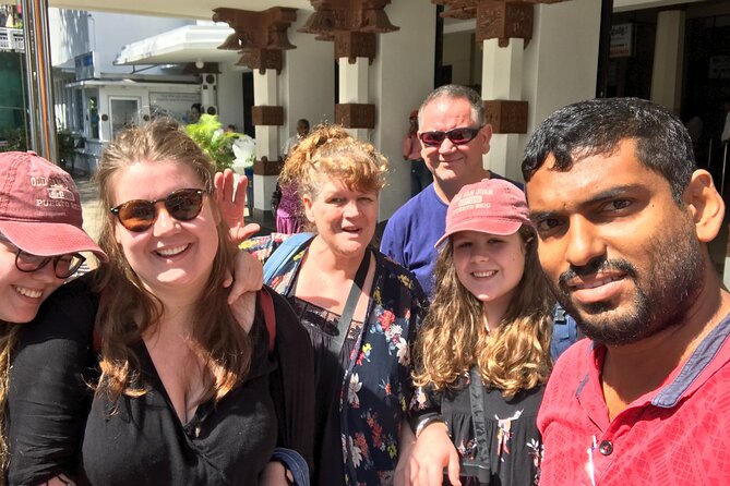 Bandaranayake International Airport (CMB) to Any Hotel in Negombo Drop Off - The small acts that help after a flight