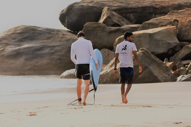 Beginner Surf Lesson in Arugam Bay - The first hour: building the basics