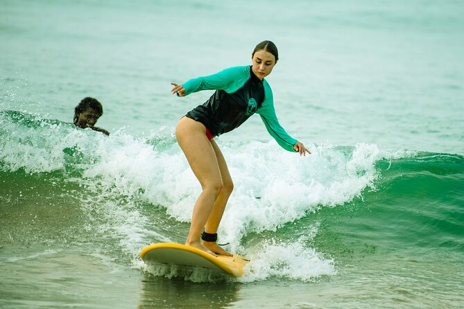 Best Surfing Experience in Sri Lanka (Single Surf Lessons) - Who teaches the session