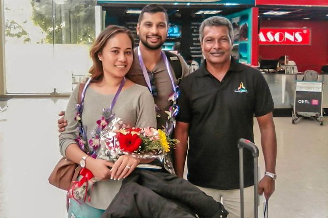 Colombo Airport (CMB) to Colombo City Private Transfer - Finding the driver at Bandaranaike International Airport