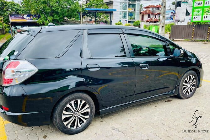 Colombo Airport Pickup and Drop-off Transfer - What is included, and what is not