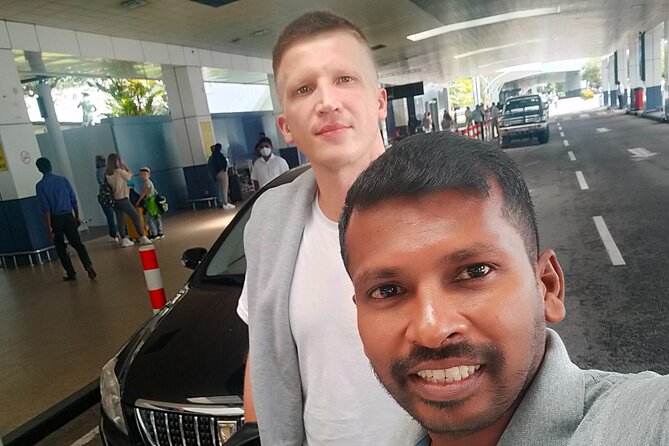 Colombo Airport Transfer to Any Hotel or City in Sri Lanka - How the airport pickup works when your flight changes