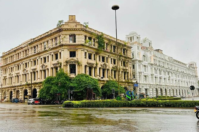 Colombo by Tuk Tuk – Sightseeing Entry Fees included - Colombo Fort, Seen From the Street