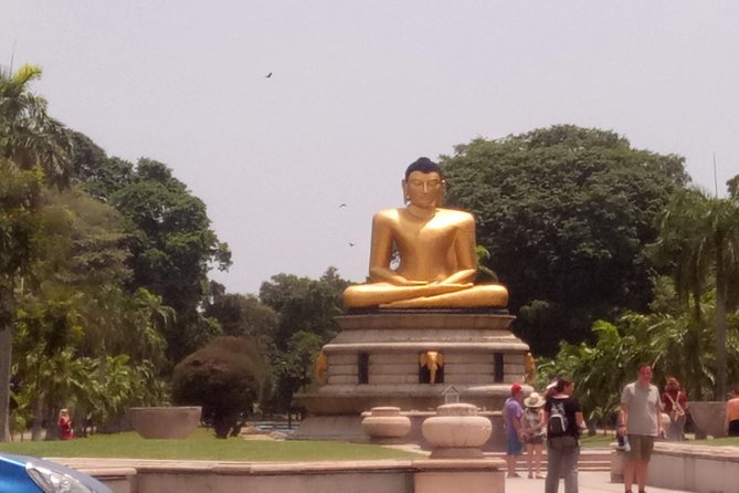 Colombo City Day Tour - Kelaniya Raja Maha Vihara: the farthest temple visit