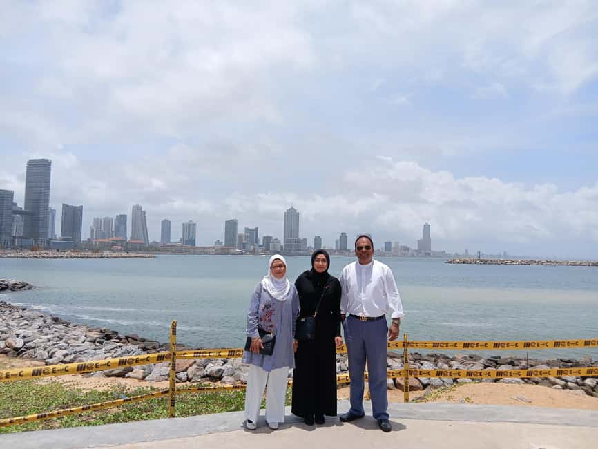 Colombo: City Sightseeing Tour by Car with Driver-Guide - Tea tasting and a taste of Ceylon