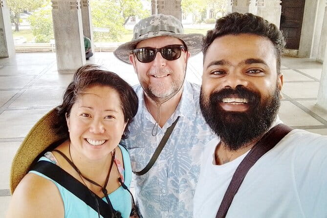 Colombo City Tour By Tuk Tuk (Include Lunch)Morning & Evening - Why a tuk tuk works well for a first look at Colombo