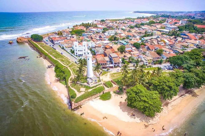 Colombo City Tour By Tuk Tuk (Include Lunch)Morning & Evening - Independence Memorial Hall and the modern city