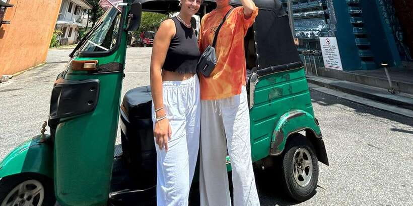 Colombo: City Tour by Tuk Tuk with Pickup - All Inclusive - Red Mosque, Pettah, and Colombo’s trading streets
