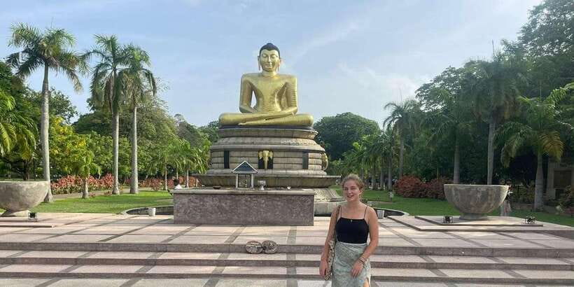 Colombo: City Tour by Tuk Tuk with Srilanka Traditional Food - Food, tea, and the value of local flavor