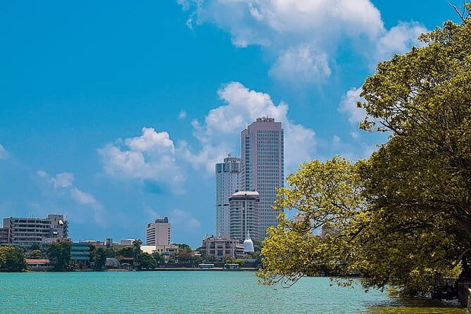 Colombo City Tour | From Colombo Port - Gangaramaya Temple mixes worship and city bustle