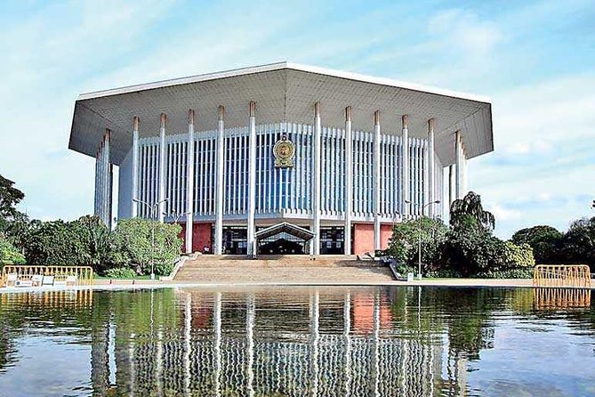 Colombo City Tour from Negombo - Sri Ponnambalam Vanesar Kovil