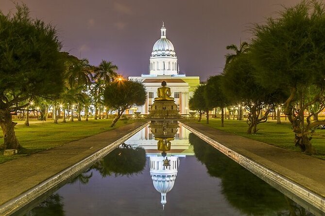 Colombo City Tour With Historical Places ( All Inclusive ) - Jami Ul-Alfar Mosque and the Old Town Hall
