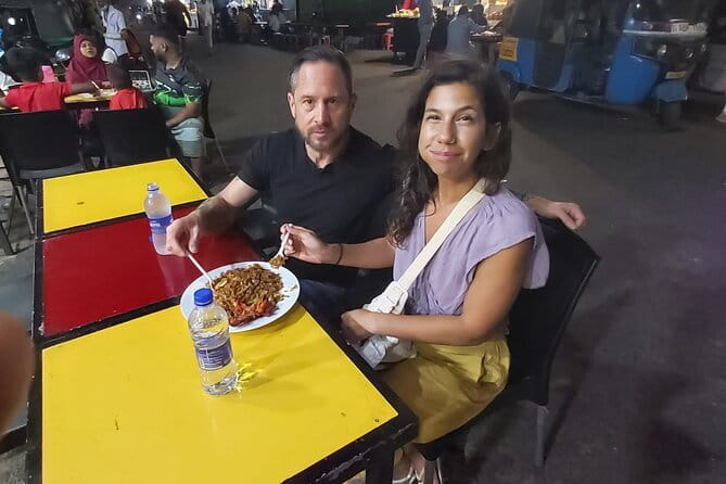 Colombo City Tour with Lunch/Dinner - All Inclusive - Viharamahadevi Park offers a short green pause