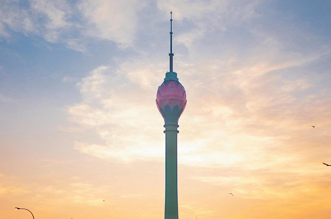 Colombo City Tuk Tuk - Lotus Tower and Gangaramaya costs