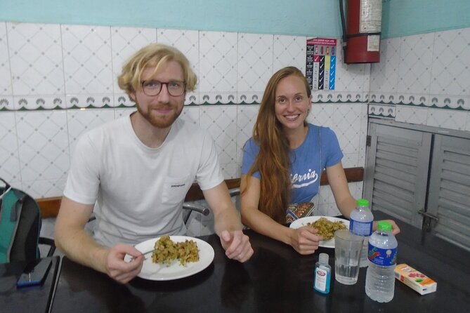 Colombo Express Food Tour with 9 + Tastings - The market adds color and local context