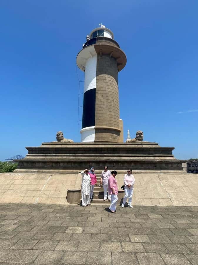 Colombo: Guided City Tour with Entry Tickets - Pettah market and Old Town Hall
