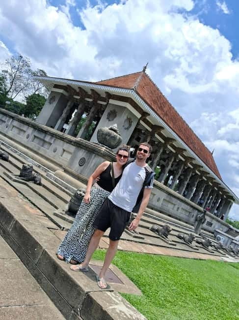 Colombo Heritage &Culture City Tour by Tuk Tuk ALL INCLUSIVE - Gangaramaya Temple begins with a surprise