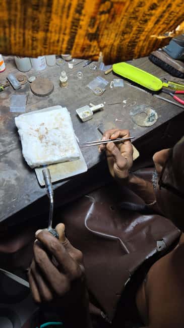 Colombo: Jewelry Workshop Experience 3-6 Hours-Free Jewelry - The welcome and Sri Lanka’s jewelry story