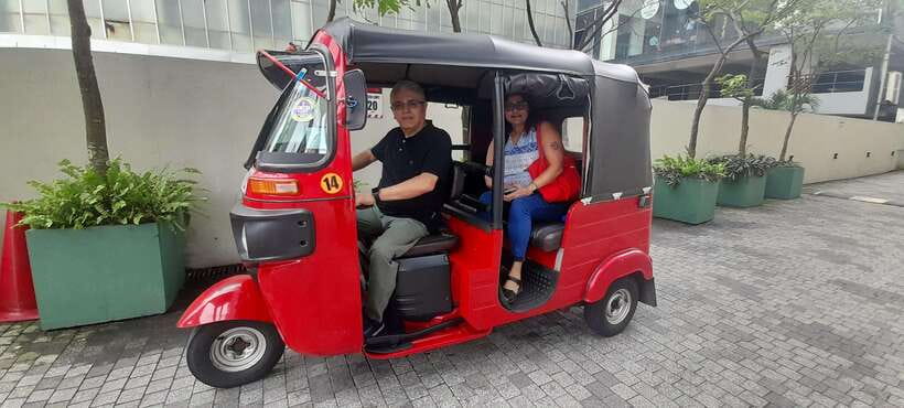 Colombo: Local Guide with Colombo City Tour by Tuk Tuk - Gangaramaya Temple: A Fast Introduction to Colombo
